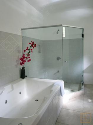 加勒比海哥斯达黎加特蕾丝别墅浴室
