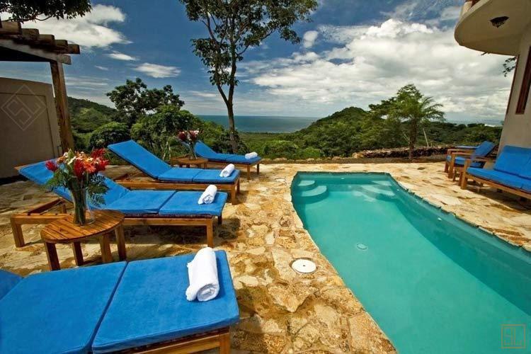 加勒比海哥斯达黎加西艾特别墅泳池躺椅