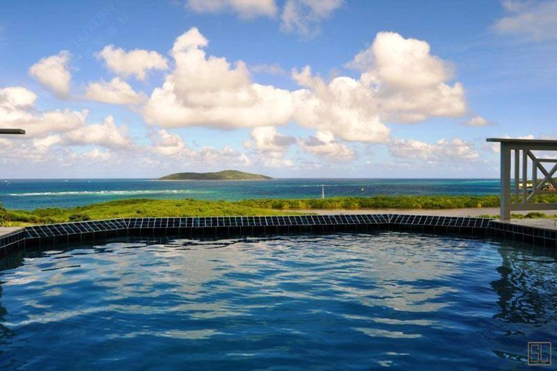 加勒比海圣克鲁斯岛翠绿别墅泳池海景
