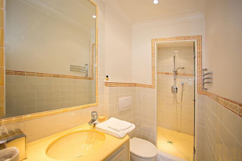 法国里维埃拉米瑞拉别墅浴室