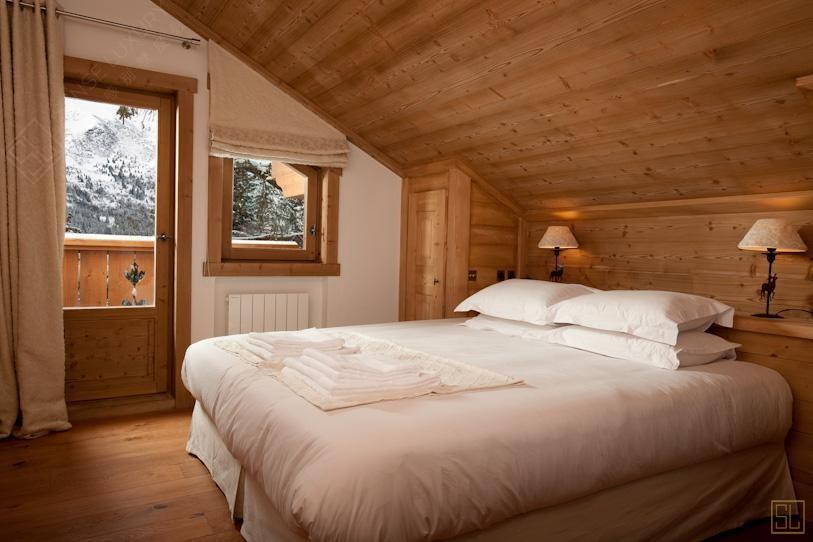 法国美丽贝尔 小熊雪屋雪景卧室