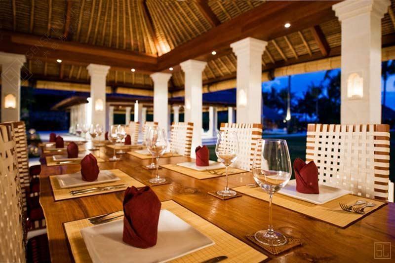 印尼龙目岛海风别墅餐厅