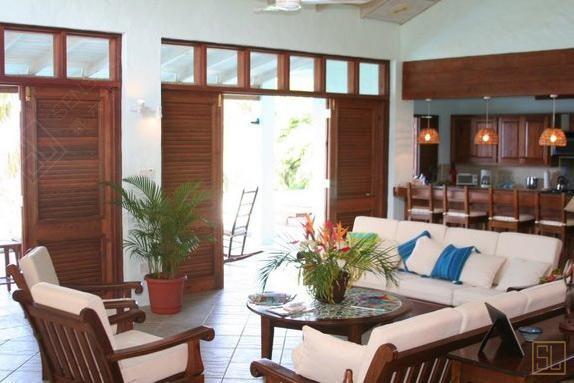 加勒比圣露西亚岛香格里拉芙蓉别墅客厅