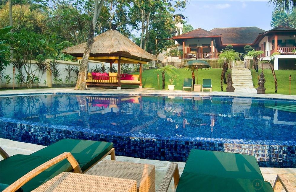 印尼巴厘岛玛卡别墅泳池