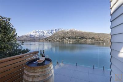 Kohanga Lakeside Villa - Photo 2