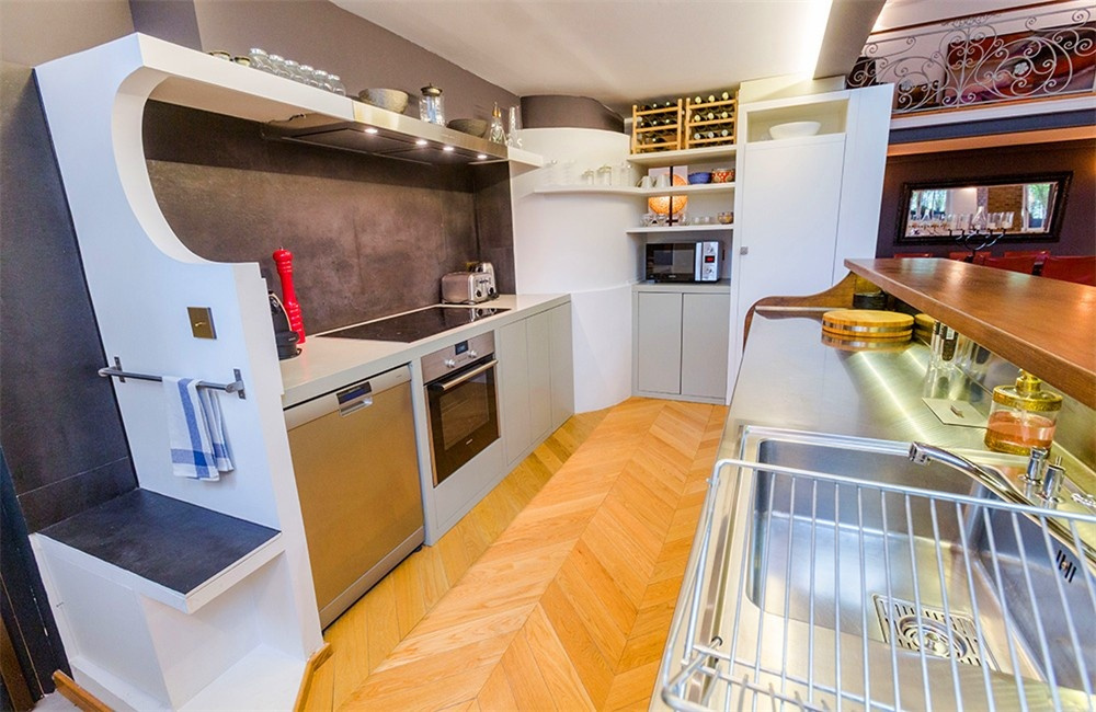 Panache Apartment - Photo 10