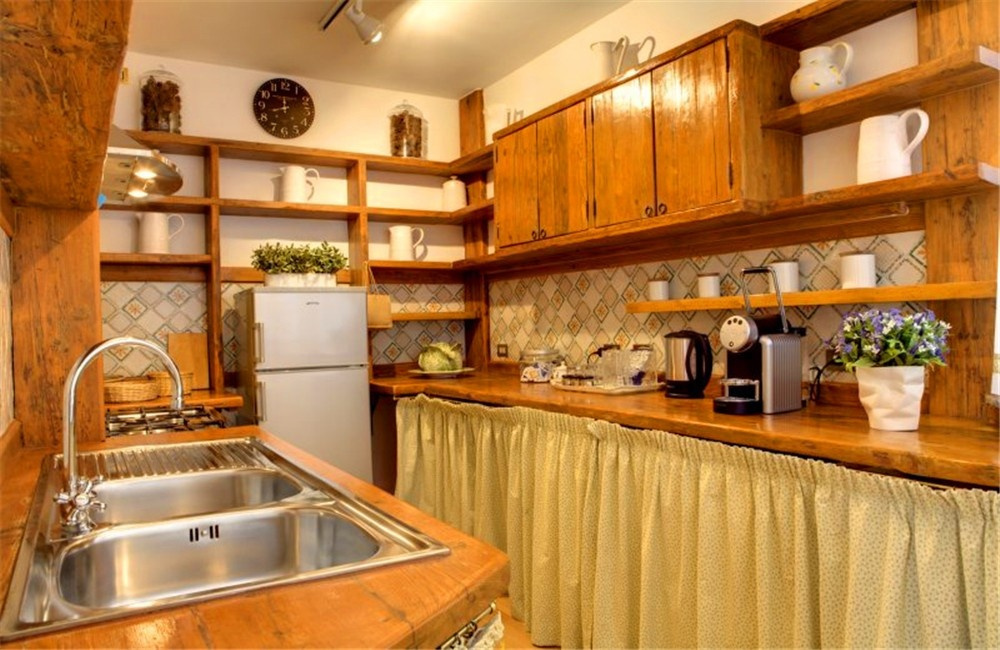 Garden Suite Apartment - Photo 6
