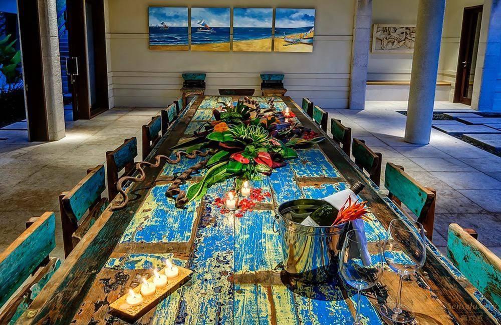 巴厘岛布奇堪蒂克别墅餐桌