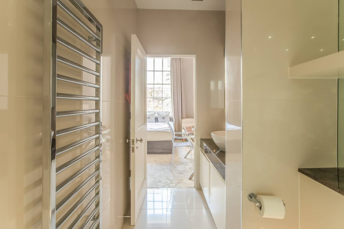 Eaton Square - Photo 18