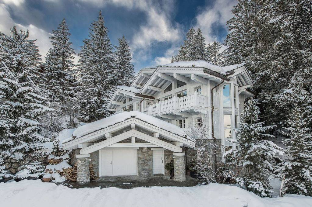 White dream Villa