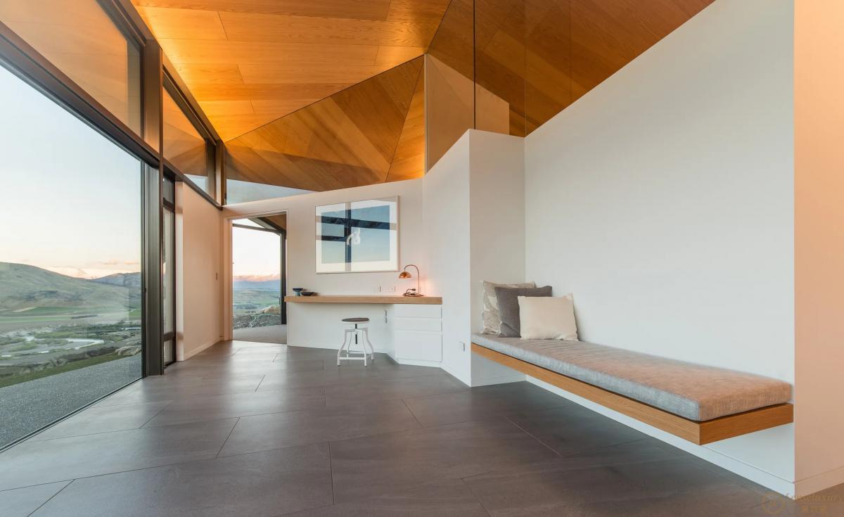 Hawk House - Photo 6
