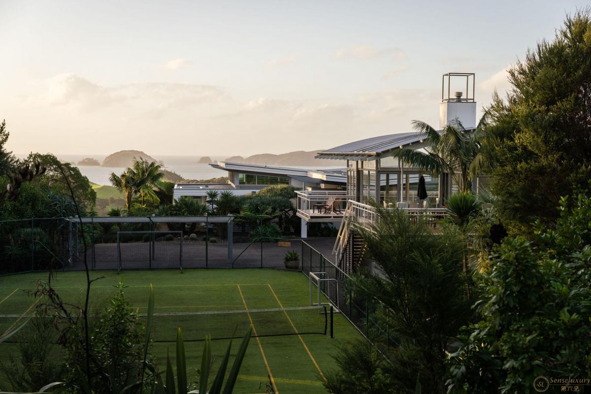 Tarāpunga - Photo 2