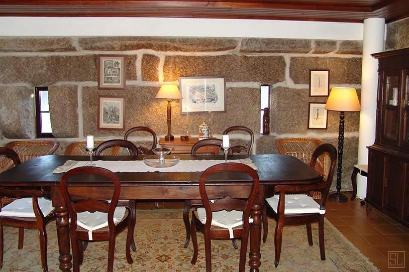 葡萄牙北葡萄牙艾斯蒂尔斯别墅客厅餐桌