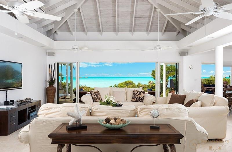 加勒比特克斯和凯科斯群岛五座珊瑚礁别墅客厅