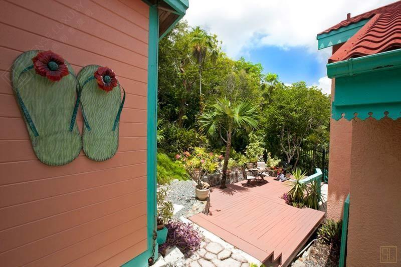 加勒比圣托马斯岛海之彩别墅室外休息区