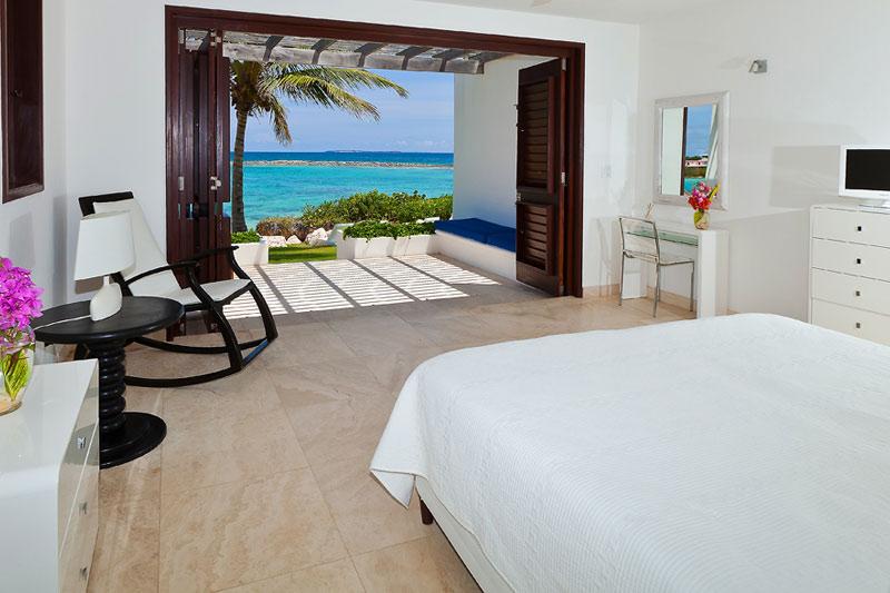 加勒比安圭拉蓝天海岸卧室