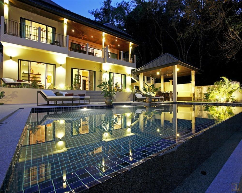 泰国普吉岛太阳石别墅泳池