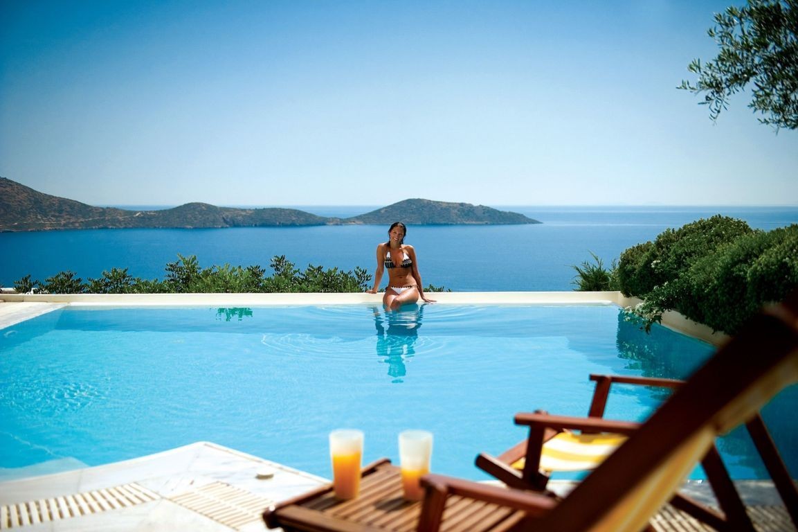 希腊克里特岛爱琴海泳池别墅泳池