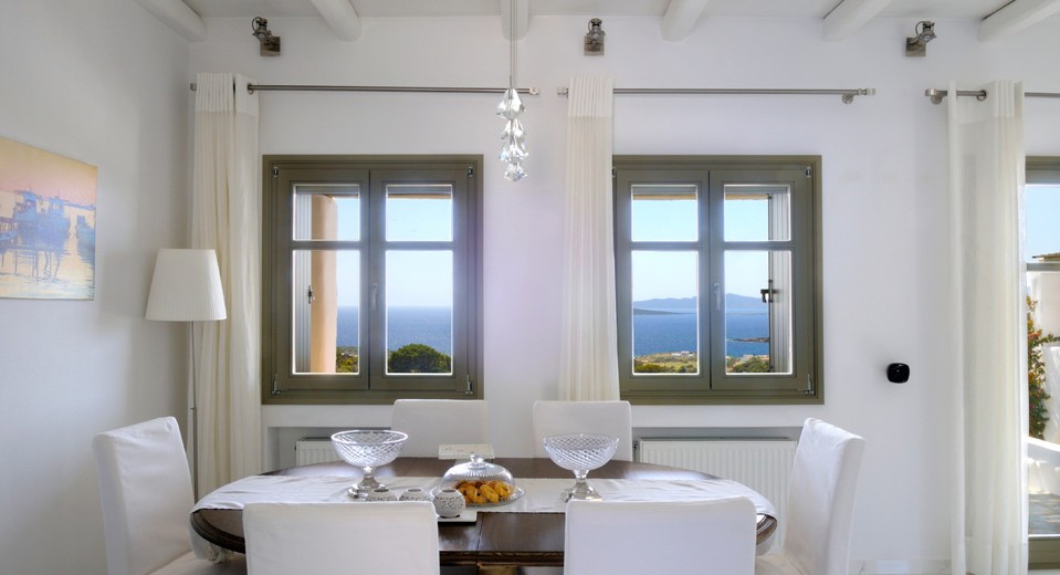 希腊帕罗斯岛阿乐思别墅餐桌