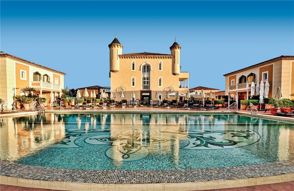 法国里维埃拉圣特罗佩梅塞狄叶尔酒店无边泳池
