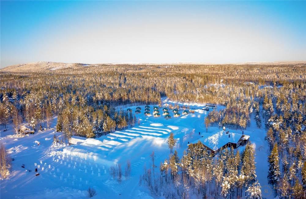 芬兰罗瓦涅米玻璃穹顶雪屋美景