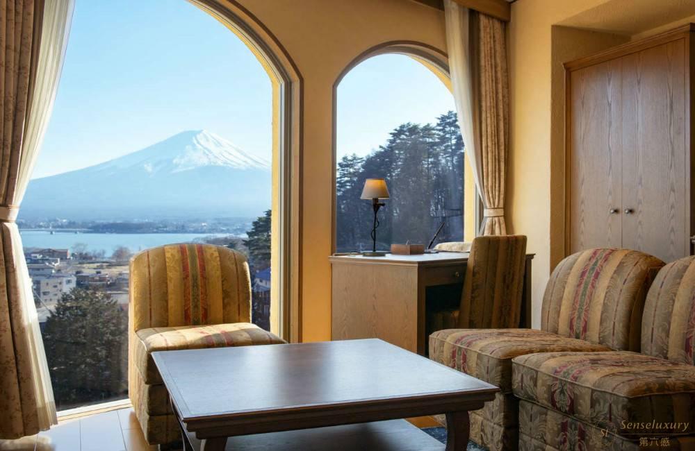 日本富士山La Vista富士河口湖客厅