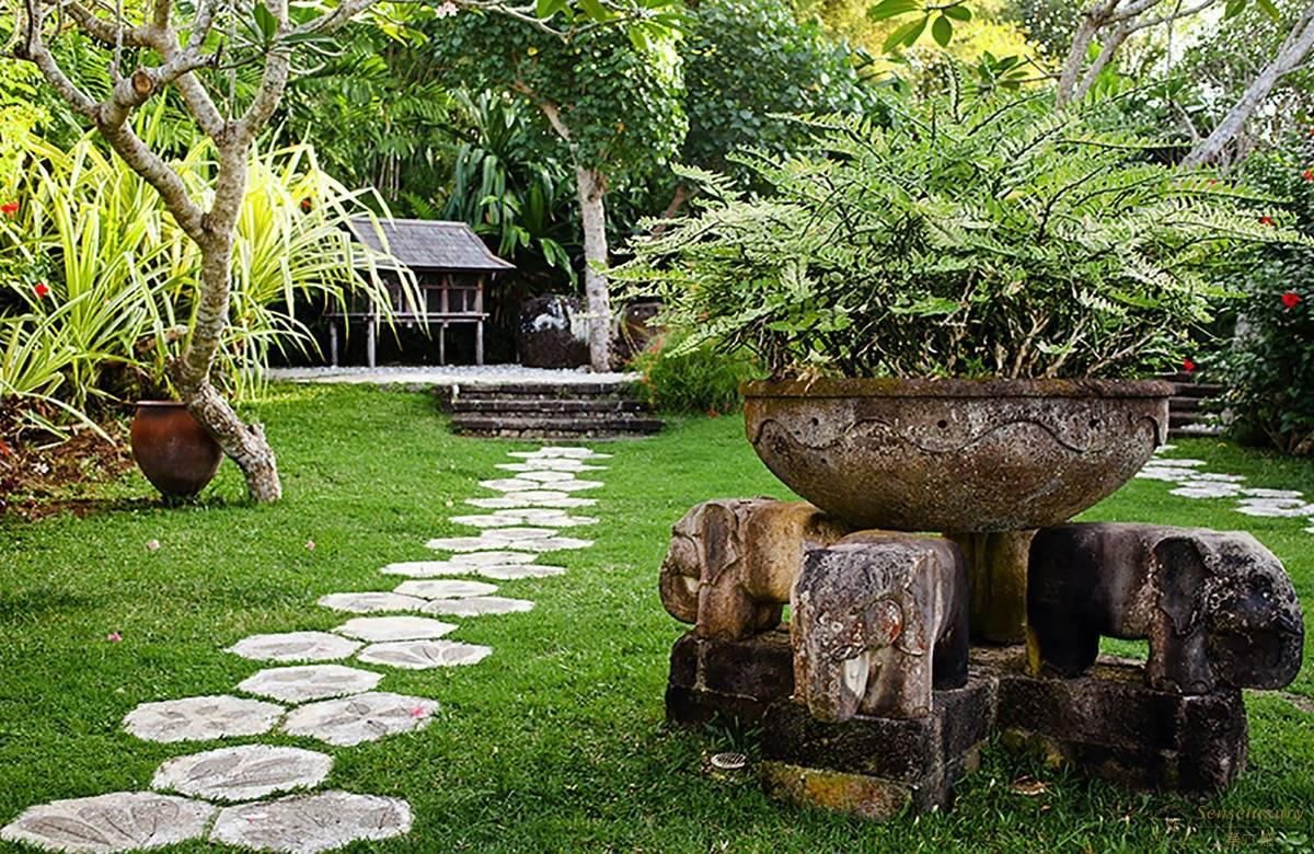 巴厘岛瓦露别墅花园