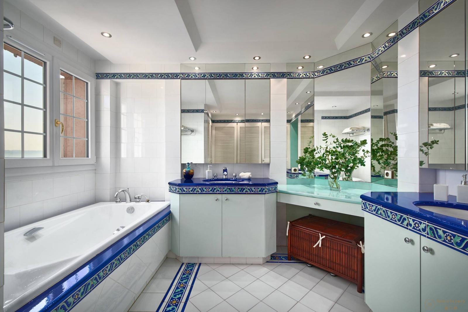 蓝色海岸别墅——浴室